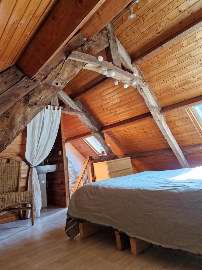Gite Rustique En Centre Bretagne Laniscat Экстерьер фото