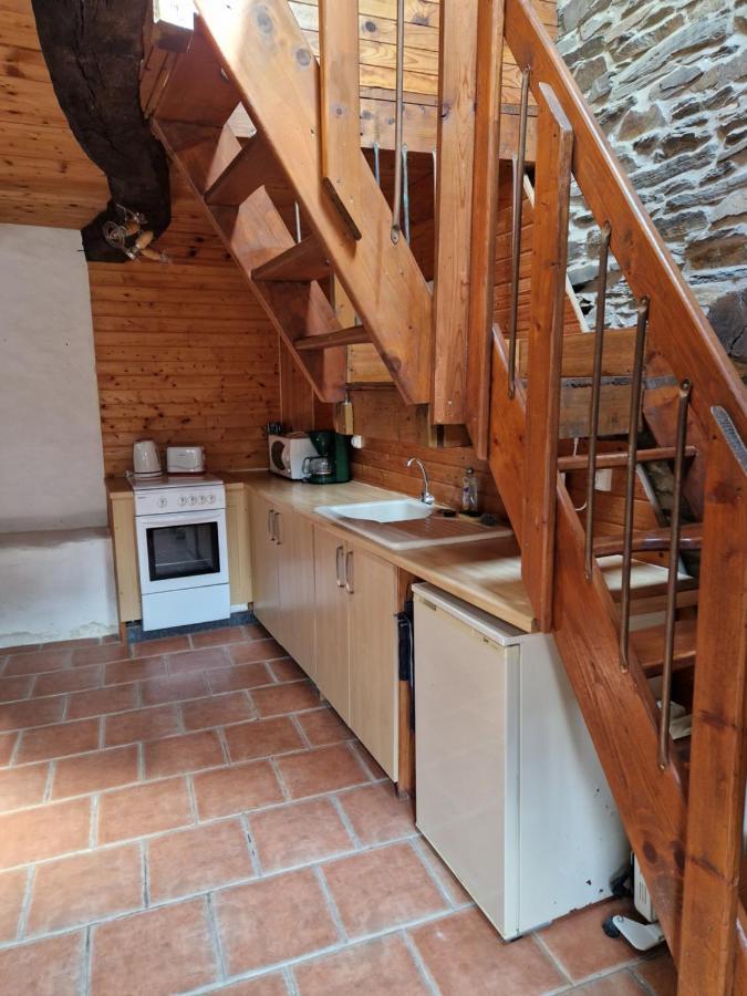 Gite Rustique En Centre Bretagne Laniscat Экстерьер фото